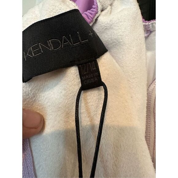 KENDALL + KYLIE Women's Regular Off-The-Shoulder Mini Dress - Picture 8 of 9